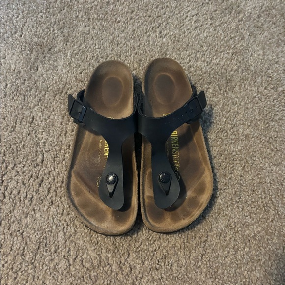 Birkenstock Gizeh Sandals - Picture 2 of 5